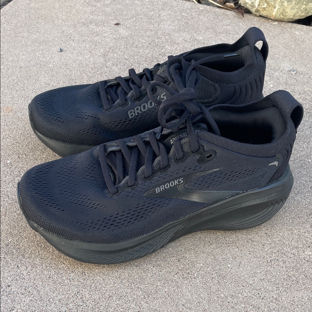 🖤 Women’s Brooks Adrenaline GTS 25 All Black Athletic Sneakers
